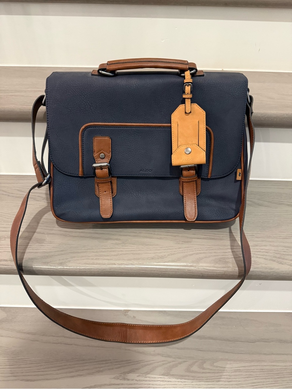 ALDO Men’s Navy Leather and Brown Trim Messenger Bag Laptop Sling Strap NWOT